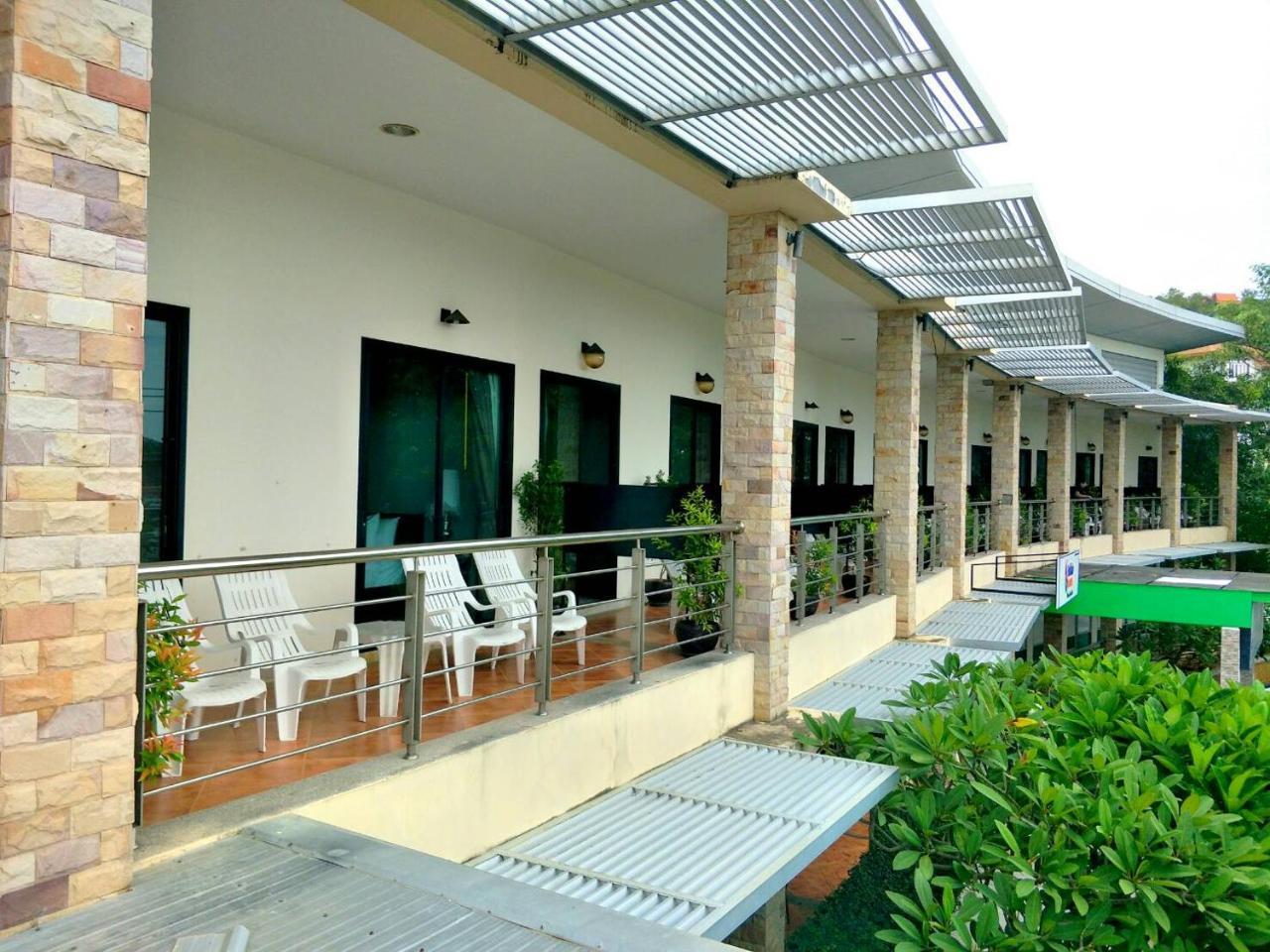 Green Residence Hotel Bang Rak Beach  Exterior photo